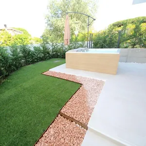 Ca' Del Mare Apartment
